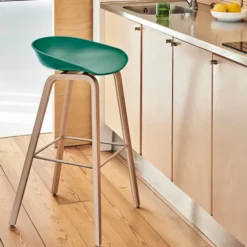 About A Stool AAS32 Barstol Svart Lackerad Ek