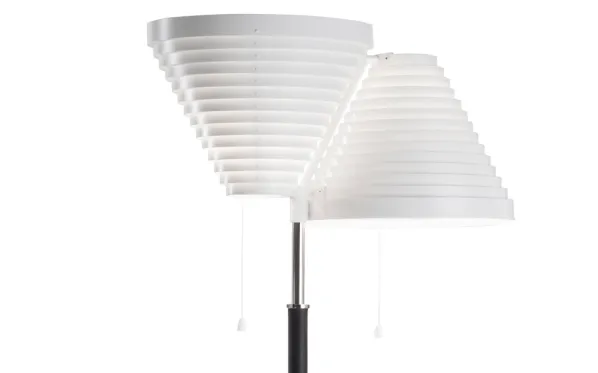 A810 Golvlampa