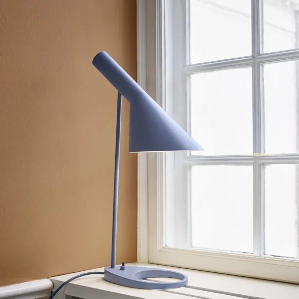 AJ Bordslampa