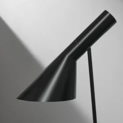 AJ Golvlampa