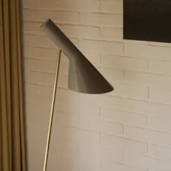 AJ Golvlampa Mässing