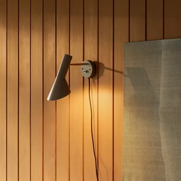 AJ Vägglampa Mässing
