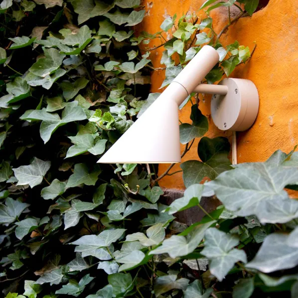 AJ 50 Vägglampa Utebelysning