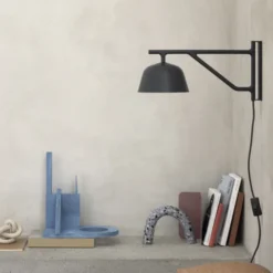 Ambit Vägglampa