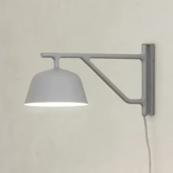 Ambit Vägglampa