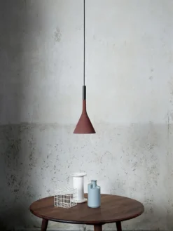 Aplomb Taklampa Färg