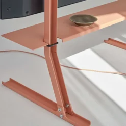 Bendy Tall TV-ställ