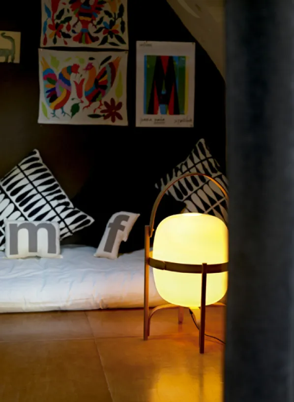 Cesta Bords-/golvlampa