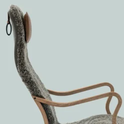 Chic Wood Fåtölj och Pall Fårskinn