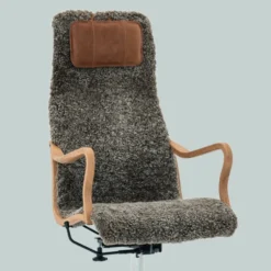 Chic Wood Fåtölj och Pall Fårskinn
