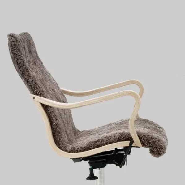 Chic Wood Låg Fåtölj Fårskinn