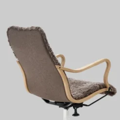 Chic Wood Låg Fåtölj Fårskinn