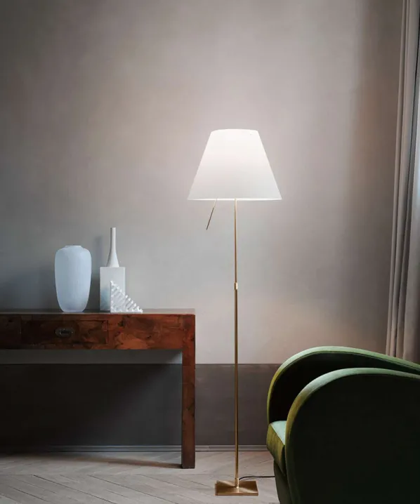 Costanza D13 tc Golvlampa Mässing