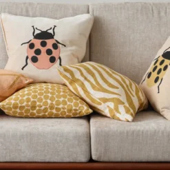 Dot Ari kuddfordral Spicy Yellow