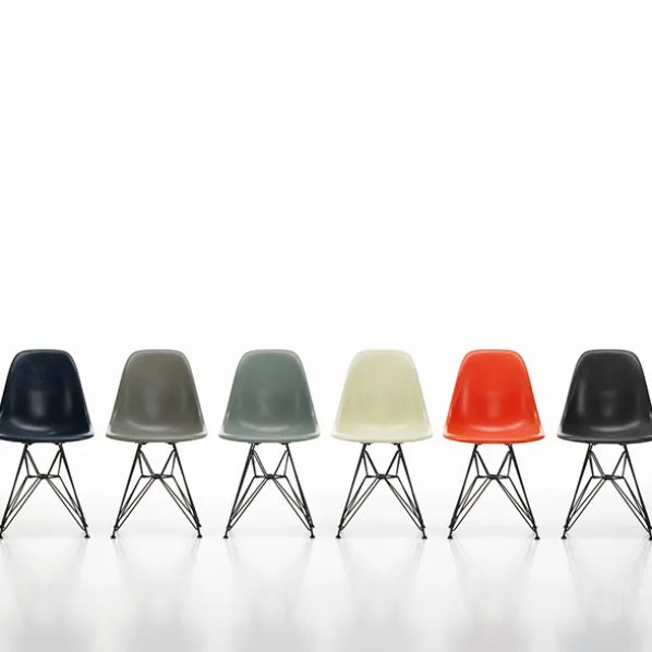 Eames DSR Fiberglass Stol