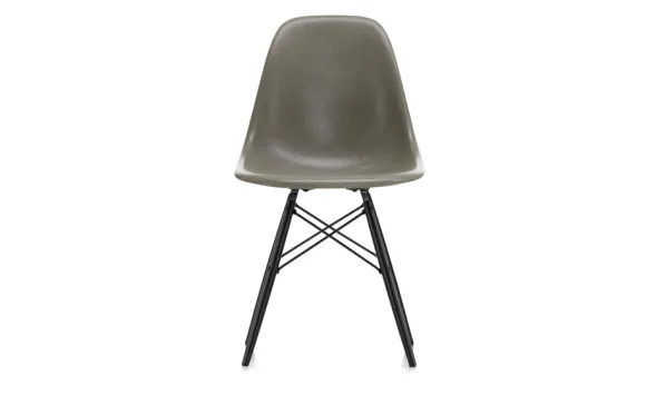 Eames DSW Fiberglass Stol