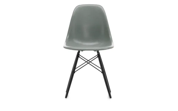 Eames DSW Fiberglass Stol