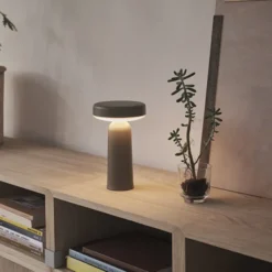 Ease Portabel Bordslampa