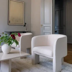 Florian Lounge Chair