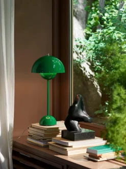 Flowerpot VP3 Bordslampa