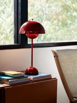 Flowerpot VP3 Bordslampa