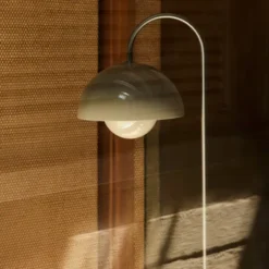 Flowerpot VP12 Golvlampa