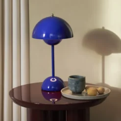 Flowerpot VP9 Portable Bordslampa