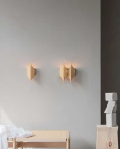 Gothic I Vägglampa