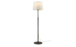 Kaksi Golvlampa