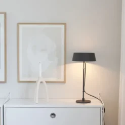 Karl 926 Bordslampa Hög
