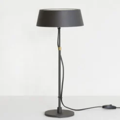 Karl 926 Bordslampa Hög