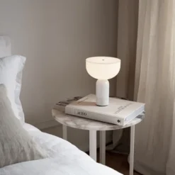 Kizu Portabel Bordslampa