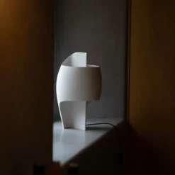 La Lampe B Bordslampa Vit