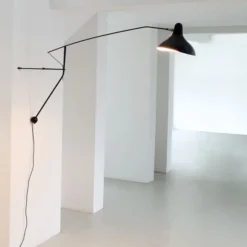 Mantis BS2 Vägglampa