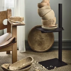 Museum Sidetable