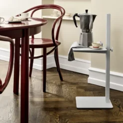 Museum Sidetable