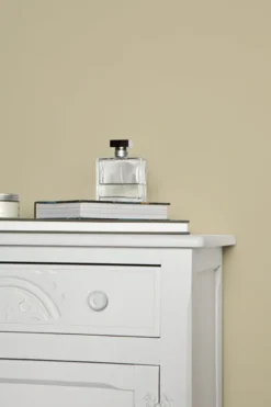 No. 4 Old White