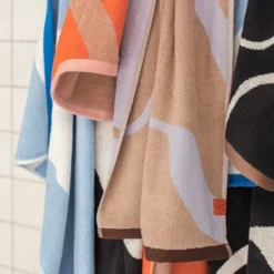 Nova Arte Handduk Svart/Off-white