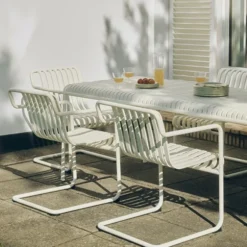 Palissade Cantilever Dining Karmstol