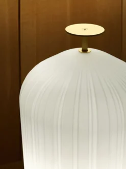 Plissée Floor Lamp Brass Golvlampa