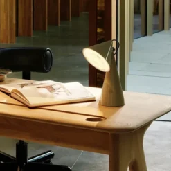 Pose Portable Bordslampa