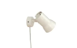 P 7 138 Vägglampa