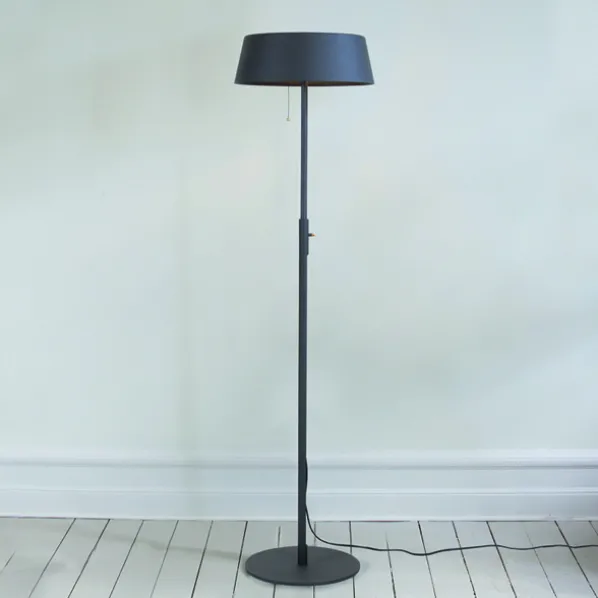 Q 440 Golvlampa