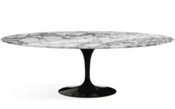 Saarinen Matbord Ovalt