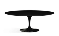 Saarinen Matbord Ovalt
