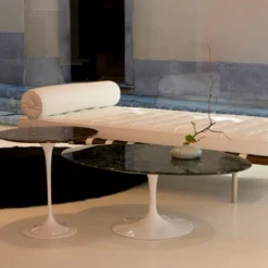 Saarinen Soffbord Ovalt