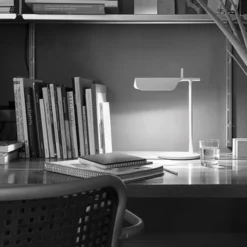 Tab T Bordslampa