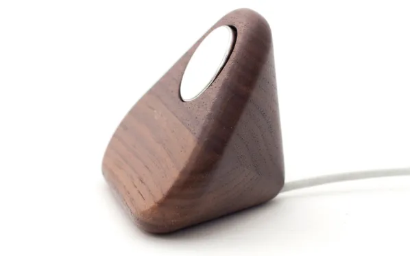Tetra Nightstand Laddningsstation Valnöt
