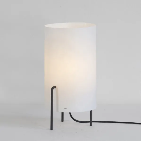 Trefot Bordslampa