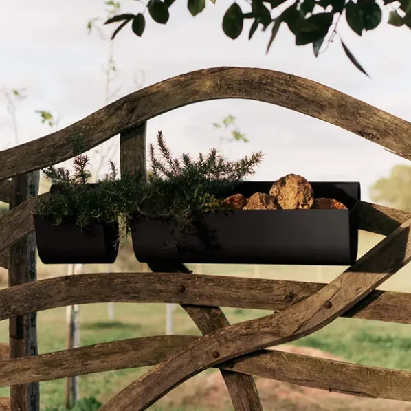 Uma Balcony Box